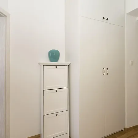 Apartment Dinka With Terrace