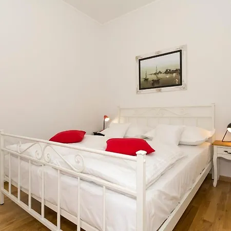 Lejlighed Dinka With Terrace Split