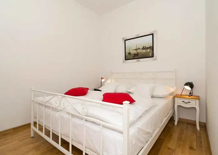 Apartman Dinka With Terrace Split