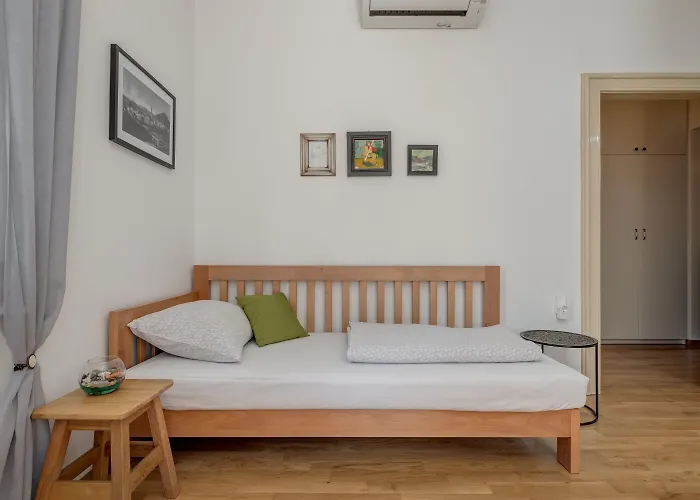 Dinka With Terrace Apartment *