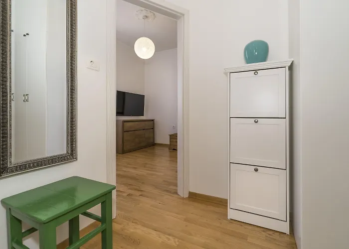 Apartment Dinka With Terrace Split