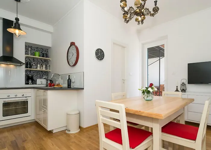 Dinka With Terrace * Split