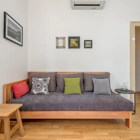 Apartman Dinka With Terrace *