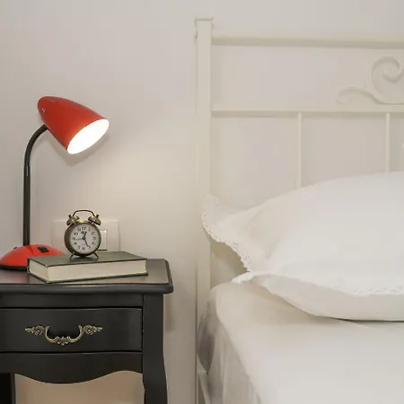 Dinka With Terrace Split