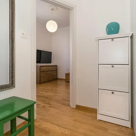 Apartman Dinka With Terrace *