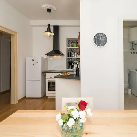 Apartman Dinka With Terrace